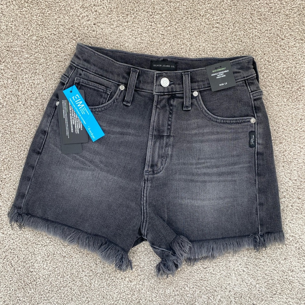 Silver Jeans Women's High Waist Frayed Hem Jean Shorts in Washed Black